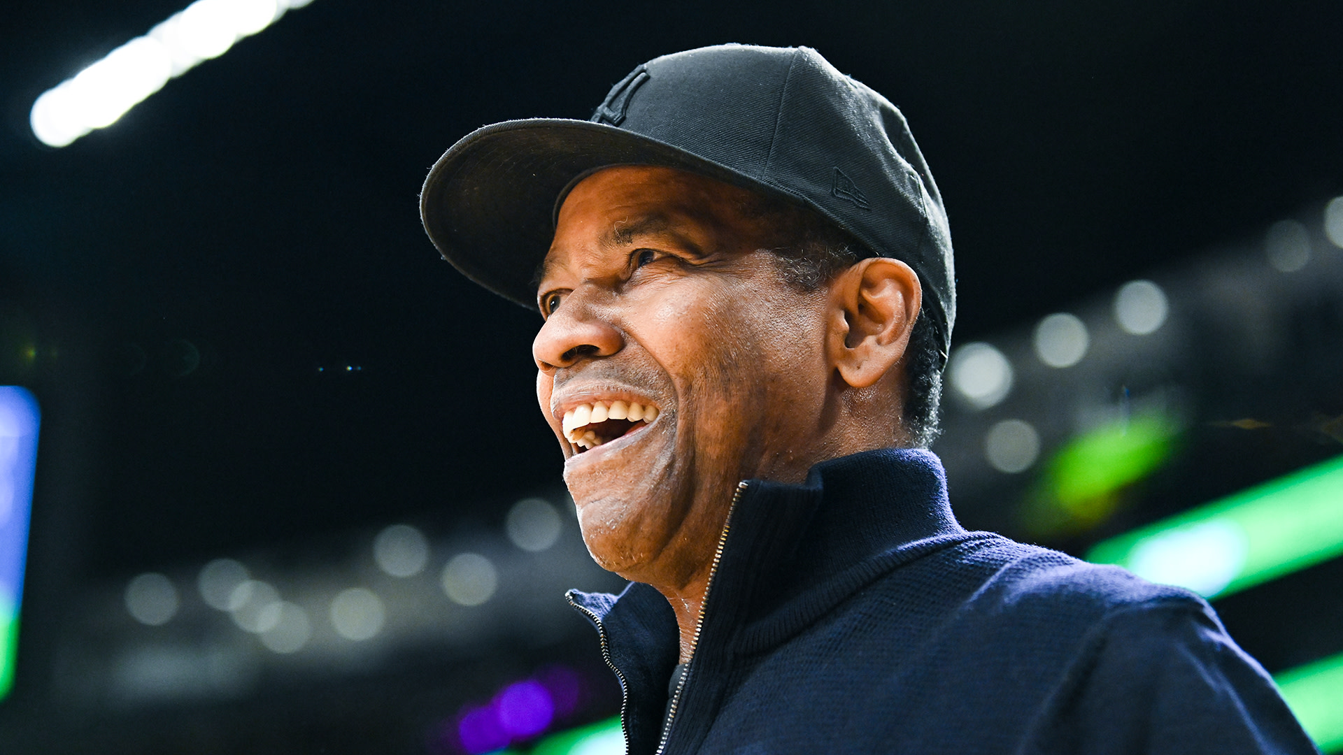 Watch Denzel Washington Cross Lakers Court to Show Love to LeBron James