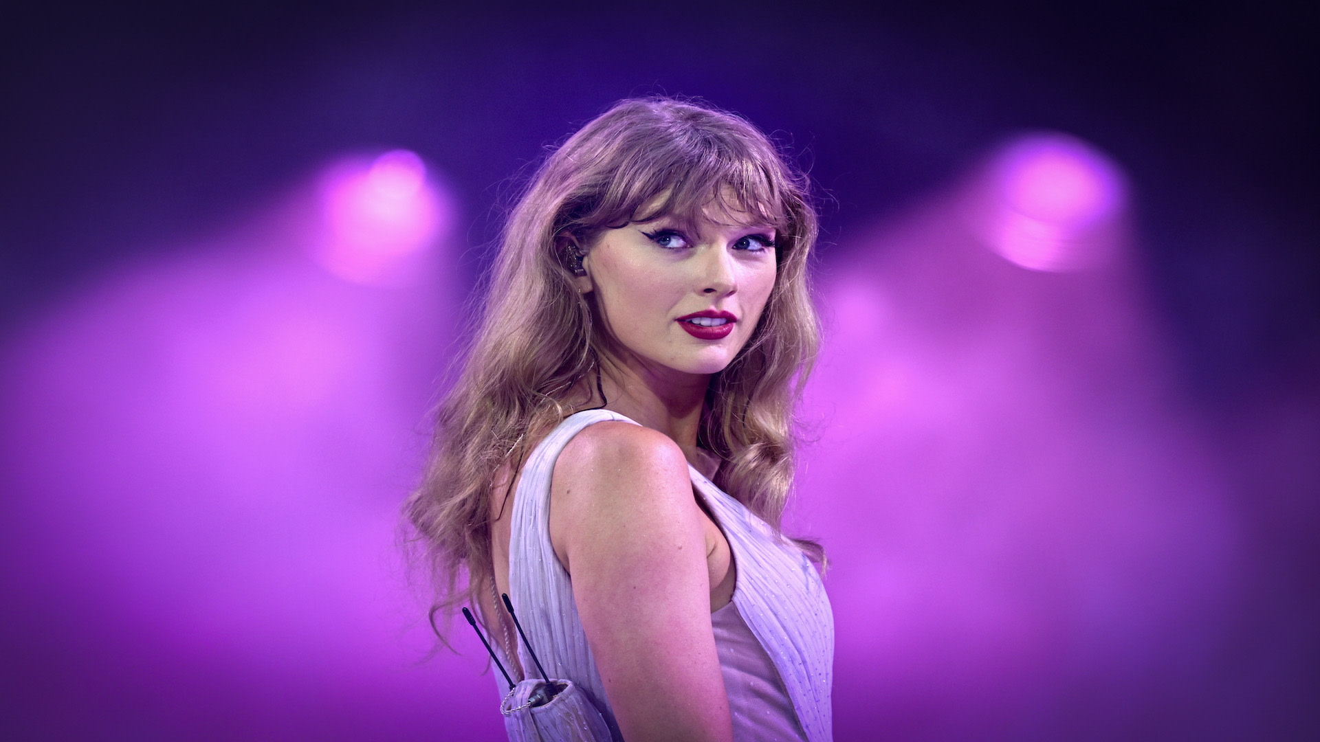 Taylor Swift on stage in London in 2024