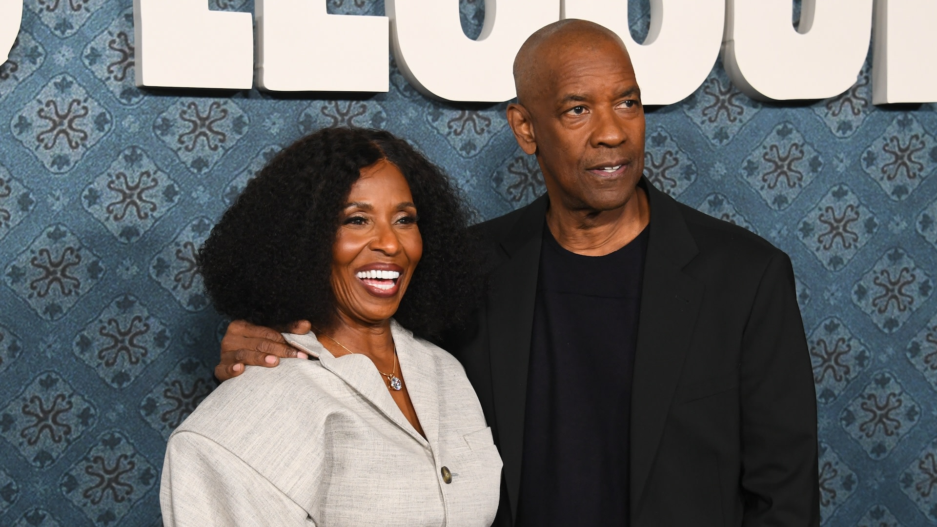 <div>Denzel Washington’s Wife Pauletta Points to ‘Narrow-Minded People' for ‘Othello’ Tony Awards Snub</div>
