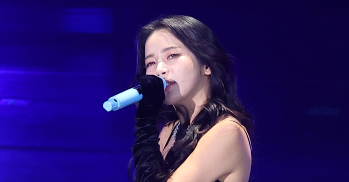 MAMAMOO's Solar Says Man Threw a Wooden Chair at Her in L.A.
