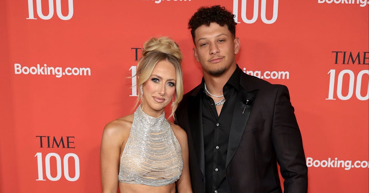 Cover art for Chiefs QB Patrick Mahomes Admits Halloween Oversight