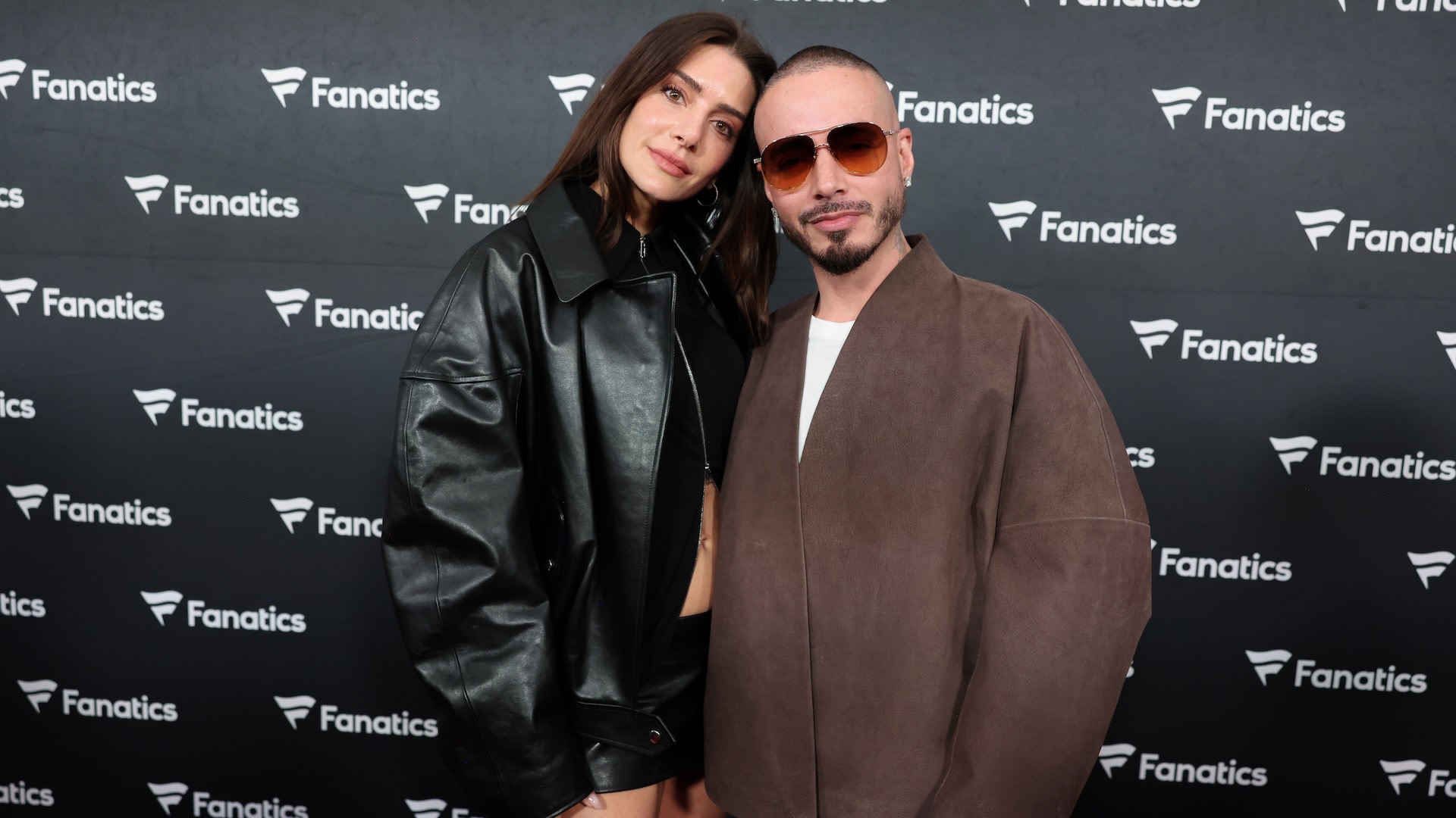 (L-R) Valentina Ferrer and J Balvin.