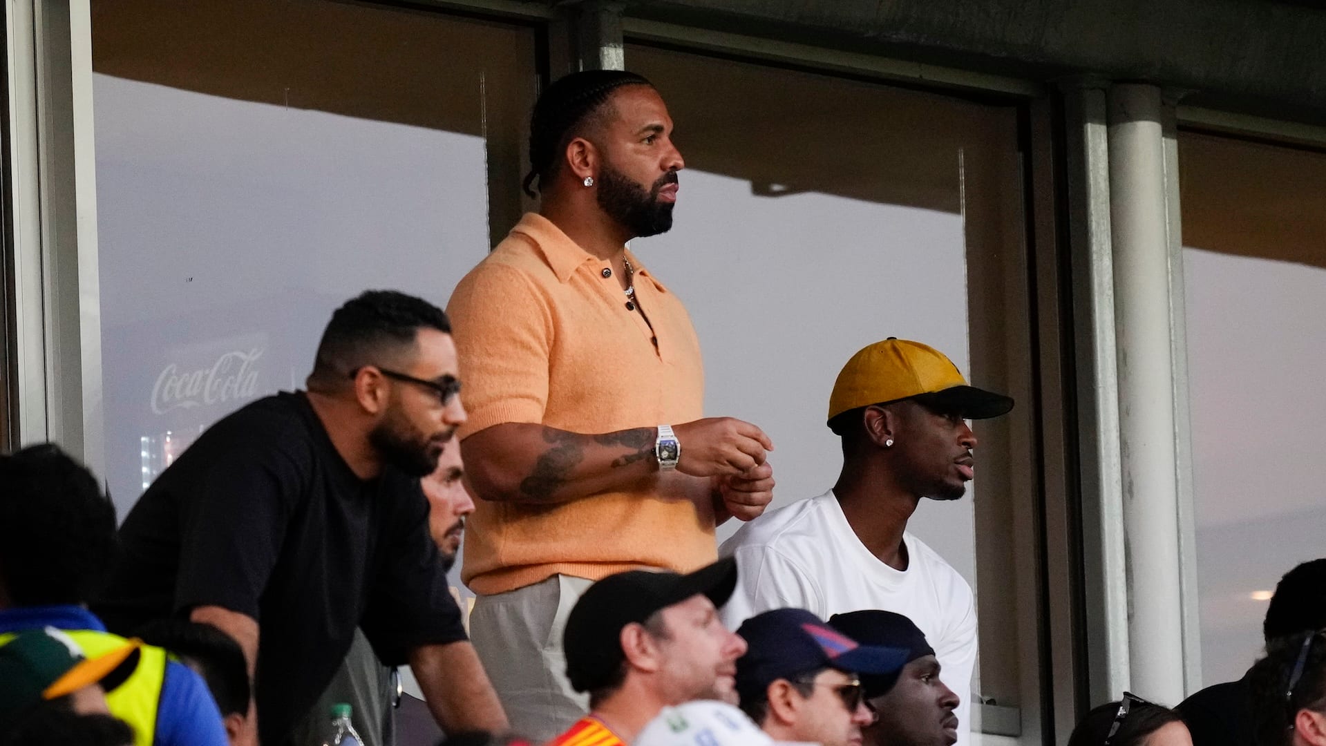 Drake Gives Away $500,000, Brand New G-Wagon At 'Strong Women, Stronger Drinks' Event