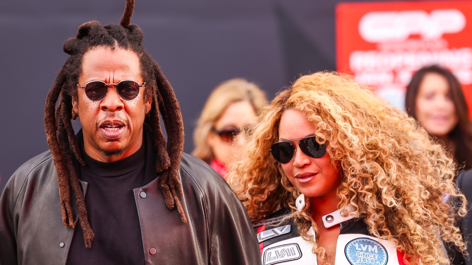 (L-R) Jay-Z and Beyoncé.