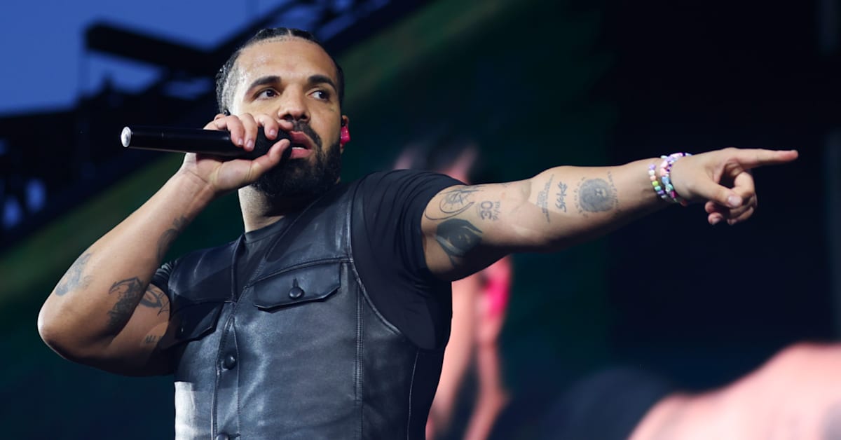 Could Drake Become the First Artist to Sweep the Billboard 200’s Top 3?