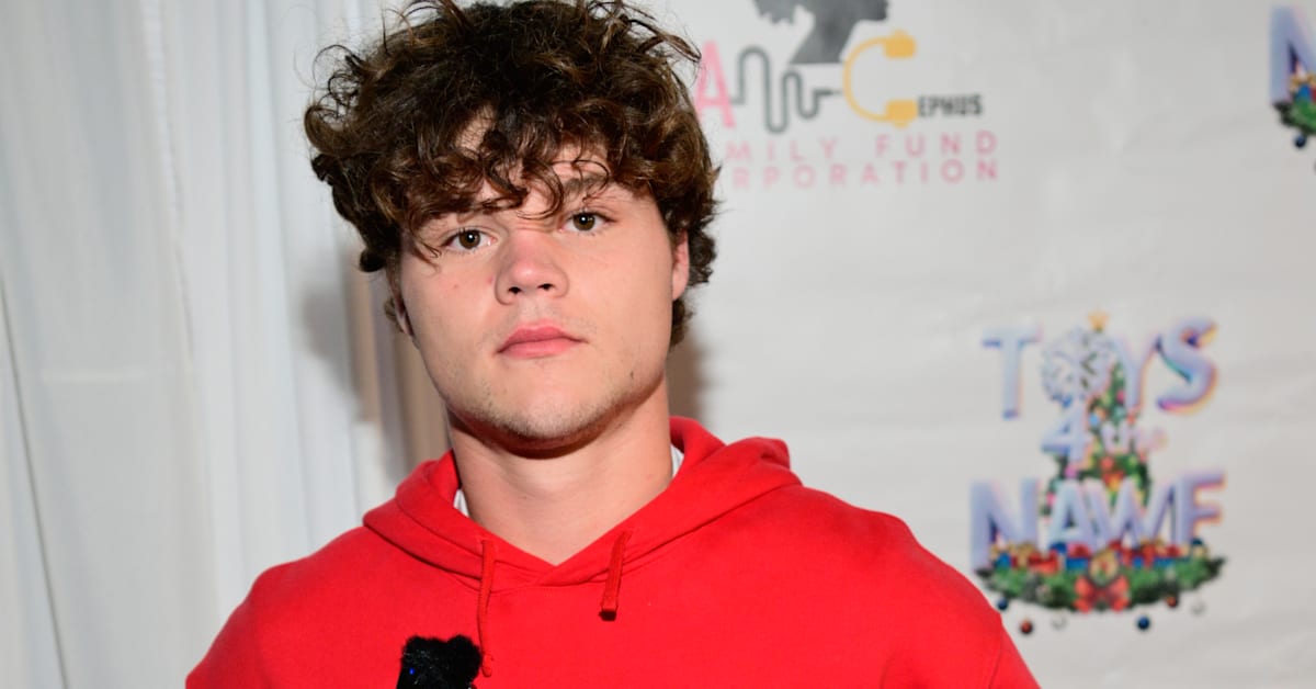 Jack Doherty Accused of Pinning Girlfriend By Her Neck in New Police ...