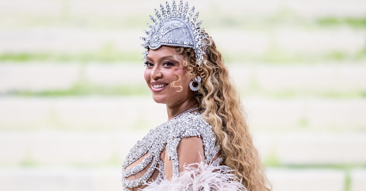 Beyoncé Surprises BeyHive by Dropping New Song 