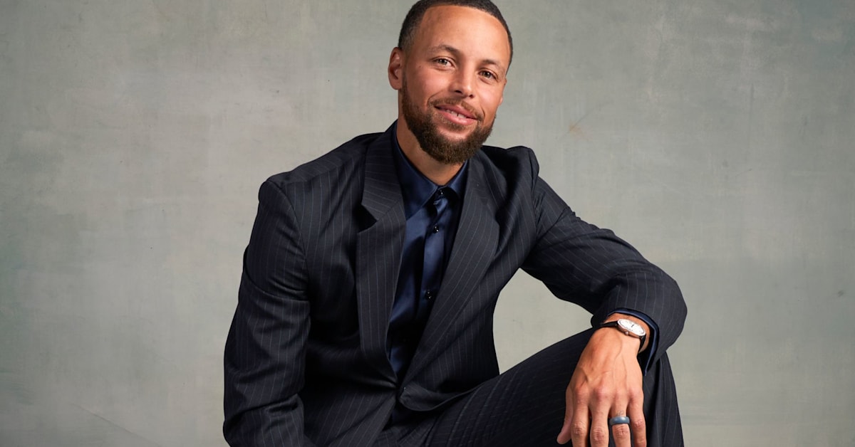 Steph Curry Follows Humanitarian Award With AI Real Estate Move