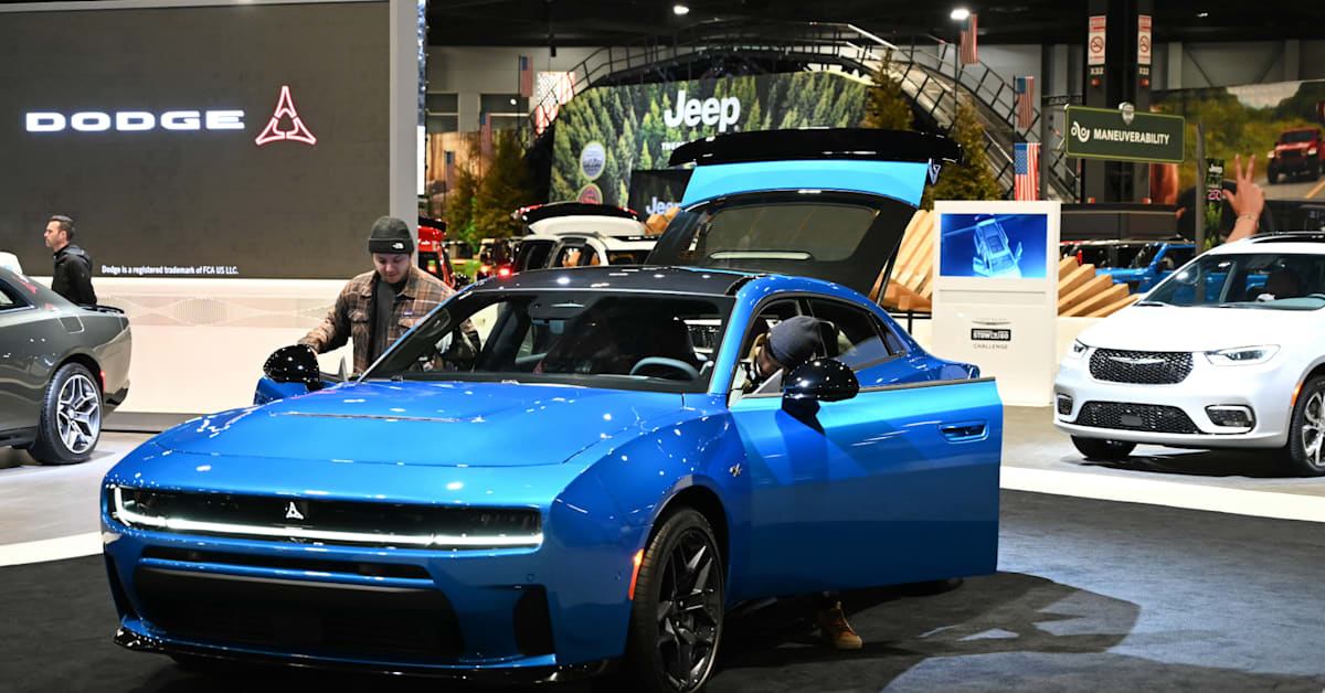 Over 20,000 Jeep and Dodge EVs Recalled Over Safety Display Failure