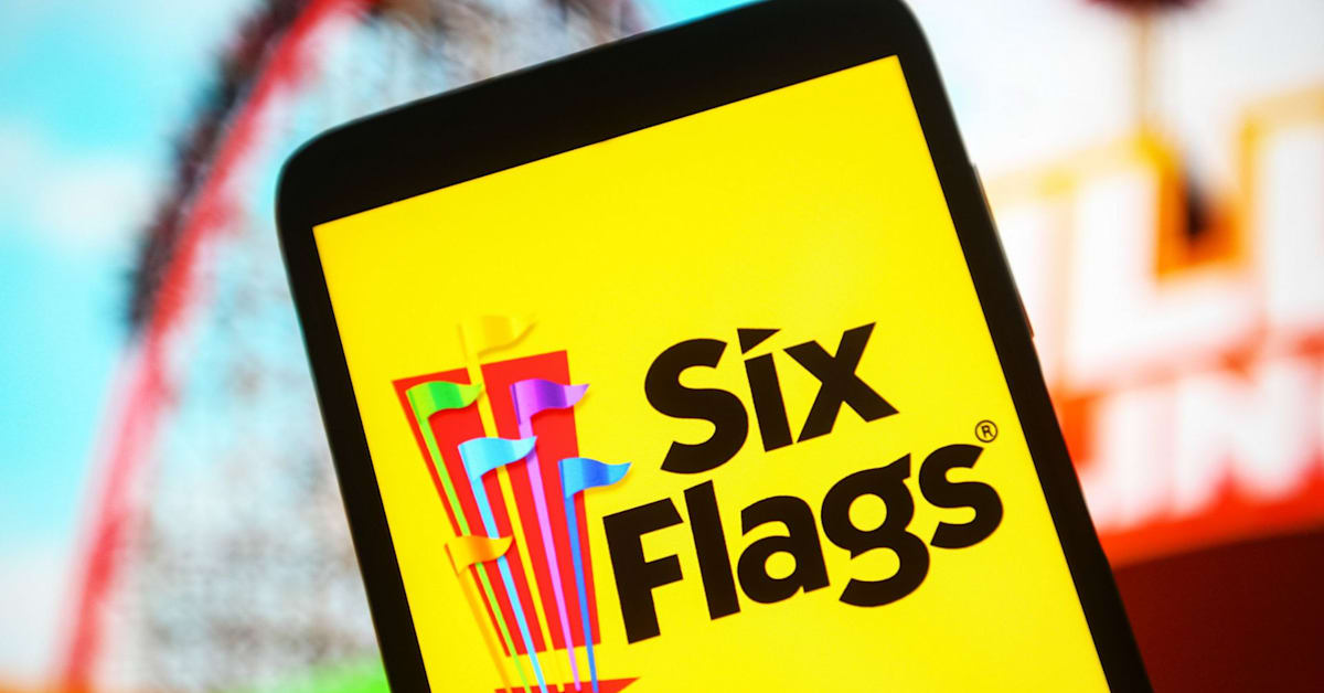 Six Flags Roller Coaster Victim Identified as Atlanta Educator Who Fell ...