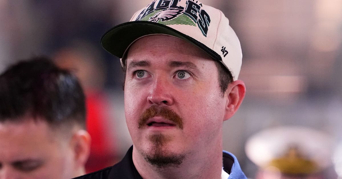 Shane Gillis Walked Off 'SNL' Stage Early Amid Ongoing Controversy