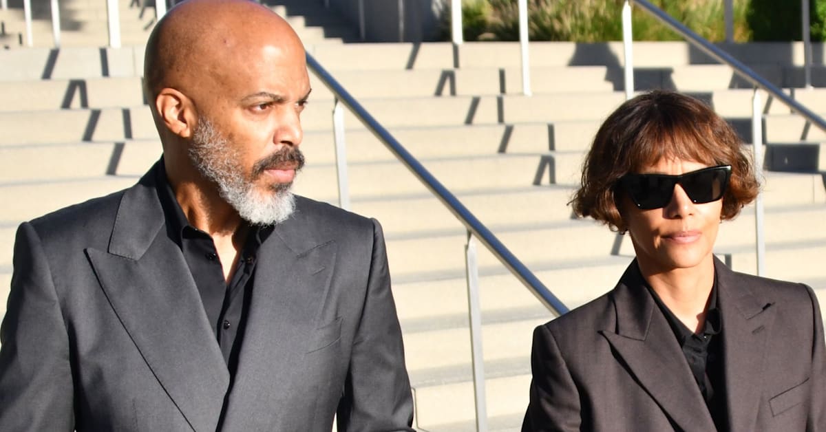 Cover art for Halle Berry's Son Testifies in Custody Battle