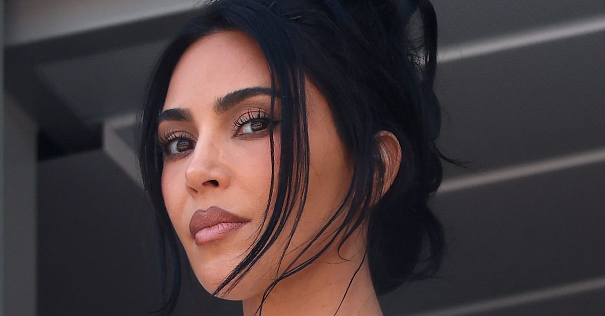 Kim Kardashian Gets €1 Nearly a Decade After Paris Hotel Robbery