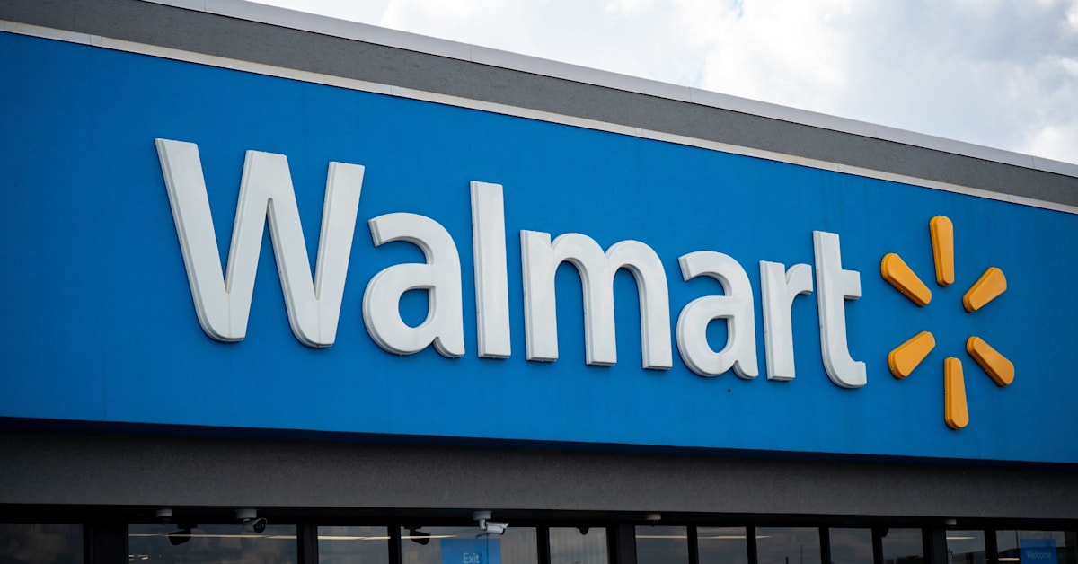 TikTok Comedian Damon Darling Got a Lifetime Ban From Walmart