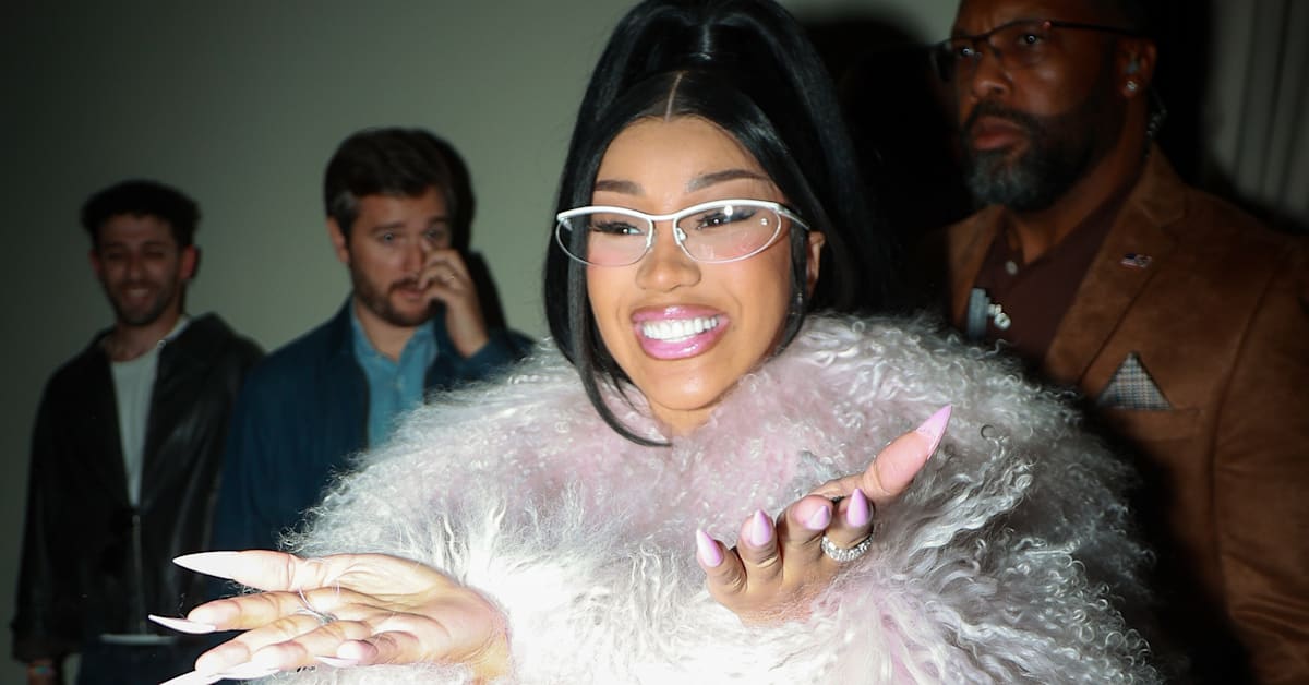 Cover art for Cardi B Calls Hip-Hop Feuds 'Boring'
