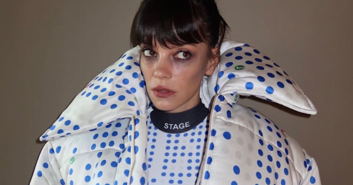 Lily Allen Dresses as the Ticketmaster Seat Map For Halloween: 'Never Beating the Allegations'