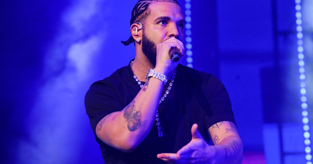 drake-shares-timely-throwback-photo-of-gothed-out-degrassi-character