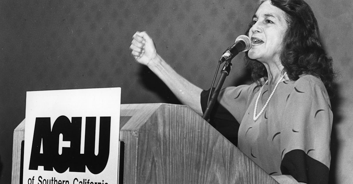 Dolores Huerta, Civil Rights Icon Who Accused Cesar Chavez of Assault, Dead at 96