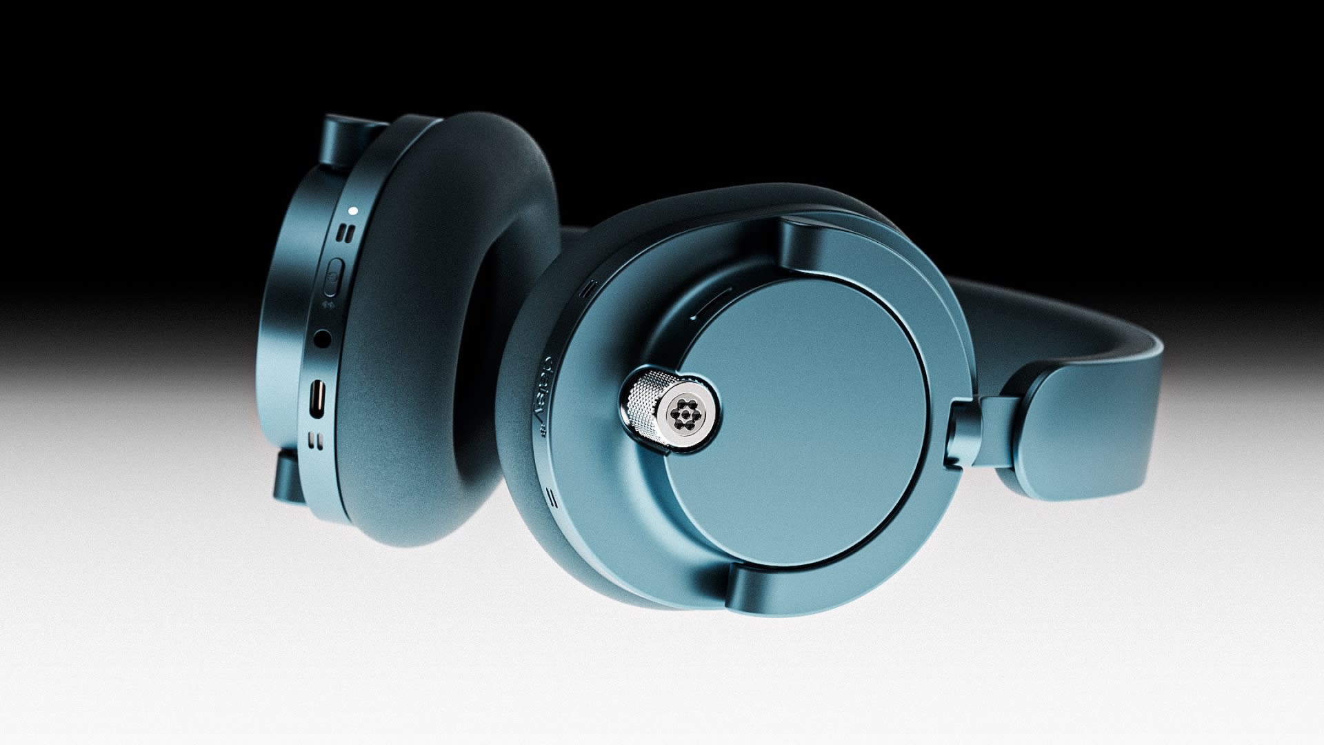 Daisy's First Production Run of Debut Headphones Sell Out In U.S. and Europe