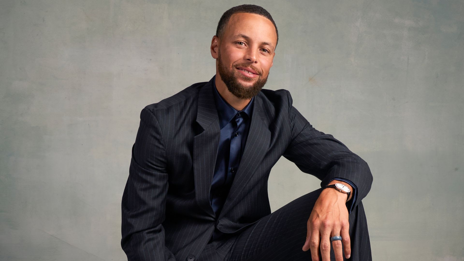 Steph Curry Follows Humanitarian Award With AI Real Estate Move