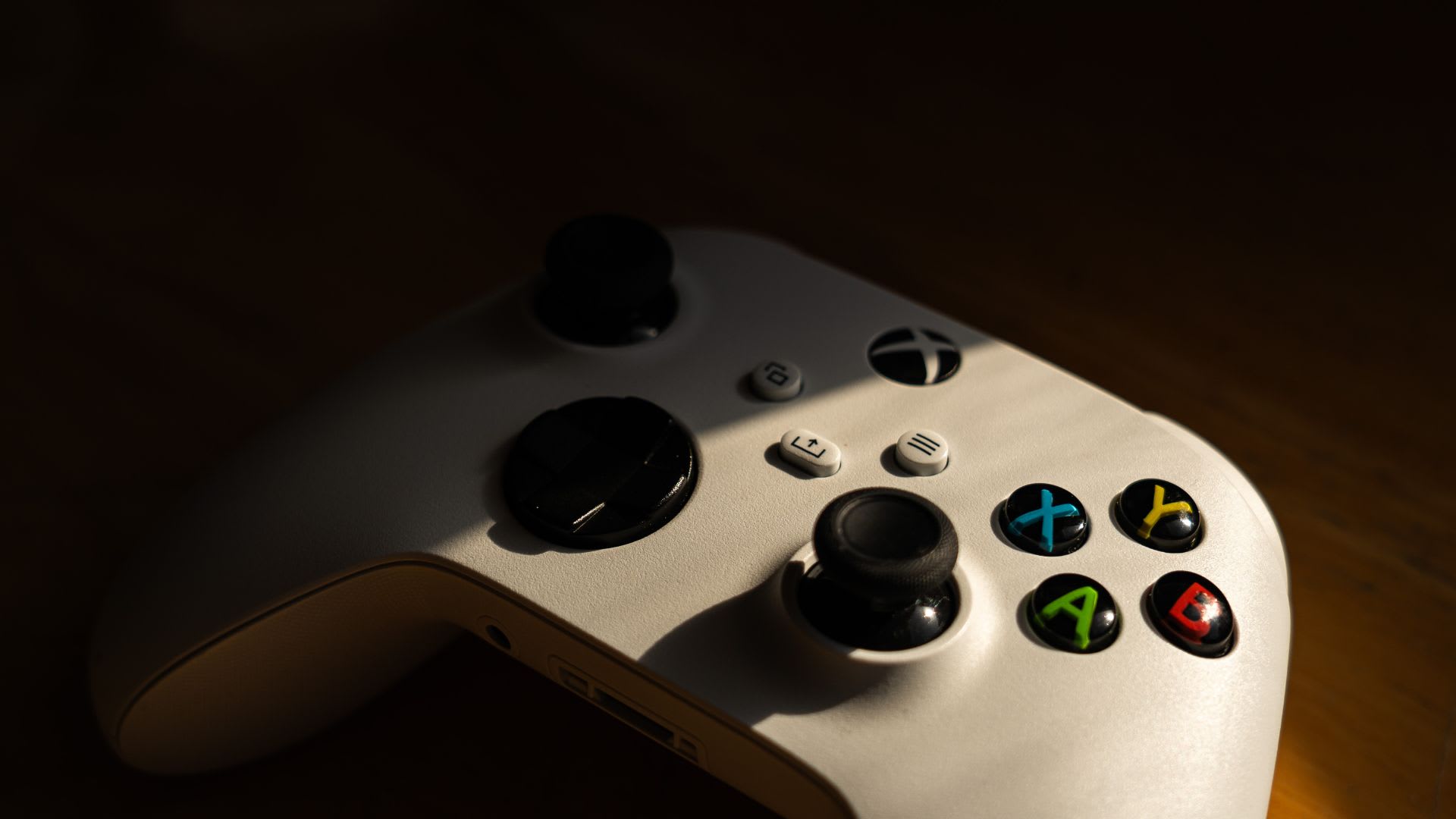 Xbox Reveals 25th Anniversary FanFest Tour Dates and Badge