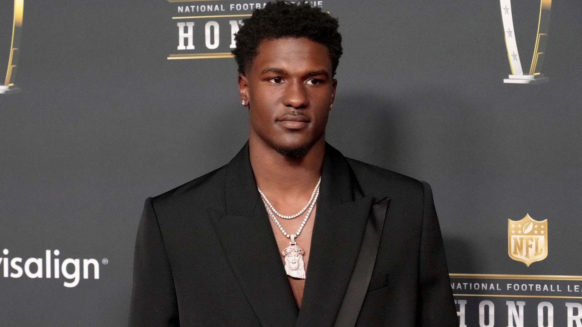 Falcons Lose Sack Leader James Pearce Jr. to 8-Game NFL Suspension
