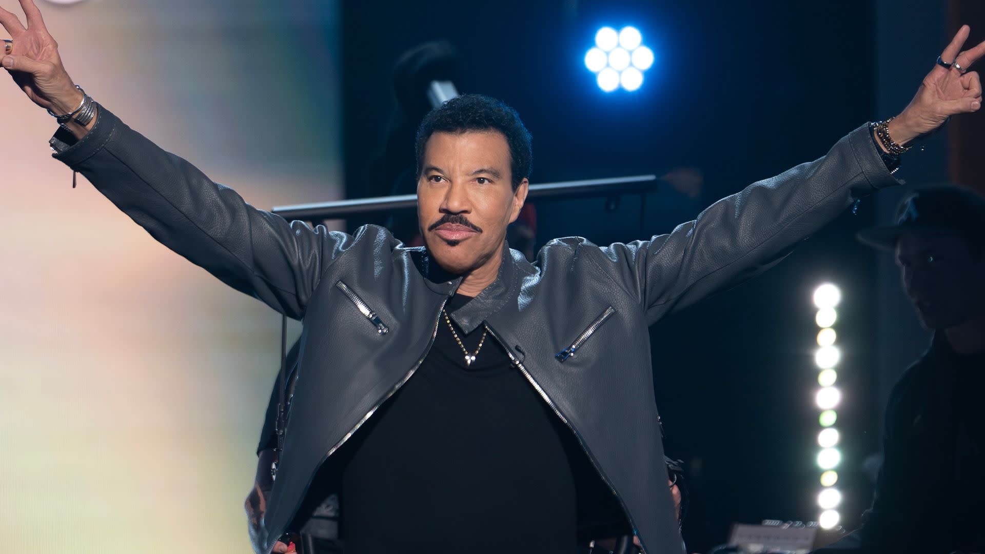 Lionel Richie Postpones Concerts After Falling Ill