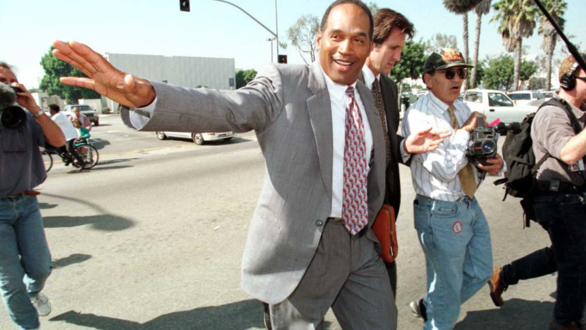 OJ Simpson's Exclusion from New Buffalo Stadium's 'Wall of Fame' Met with Protests