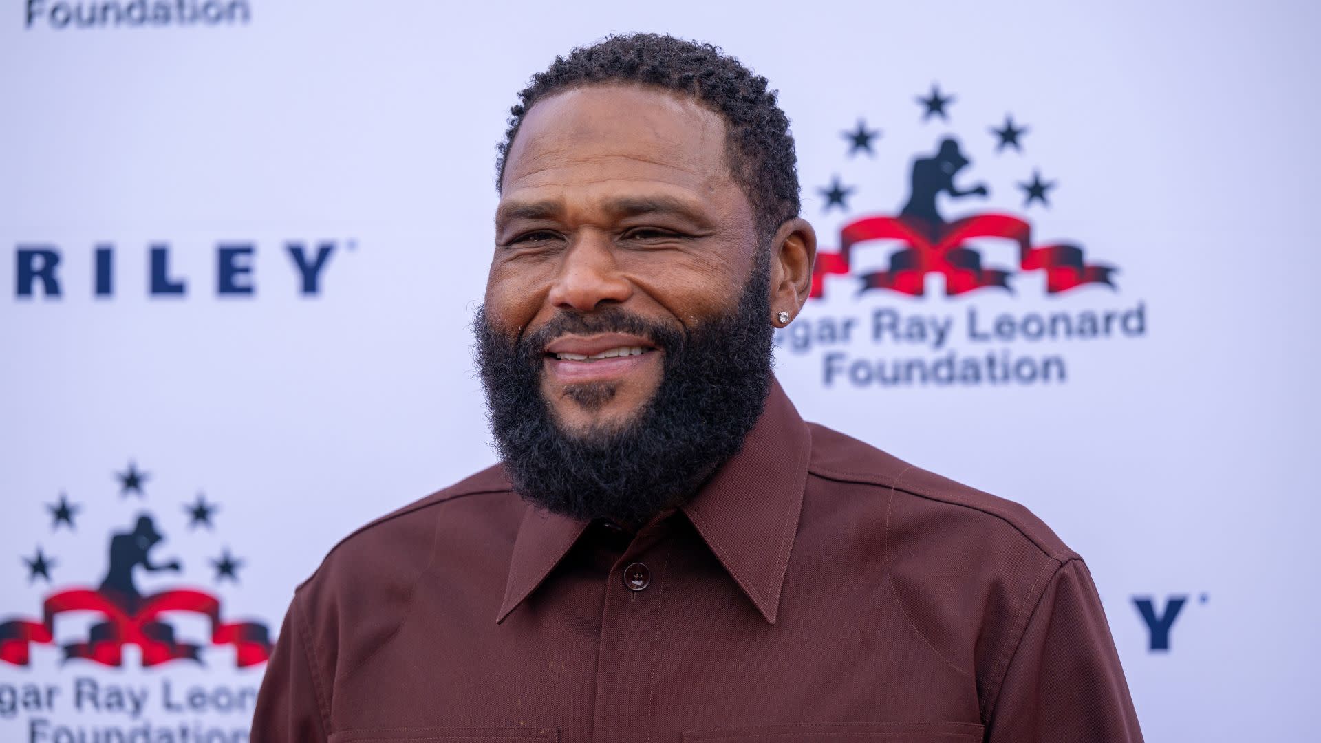 Anthony Anderson Announced as Soul Train Awards Host