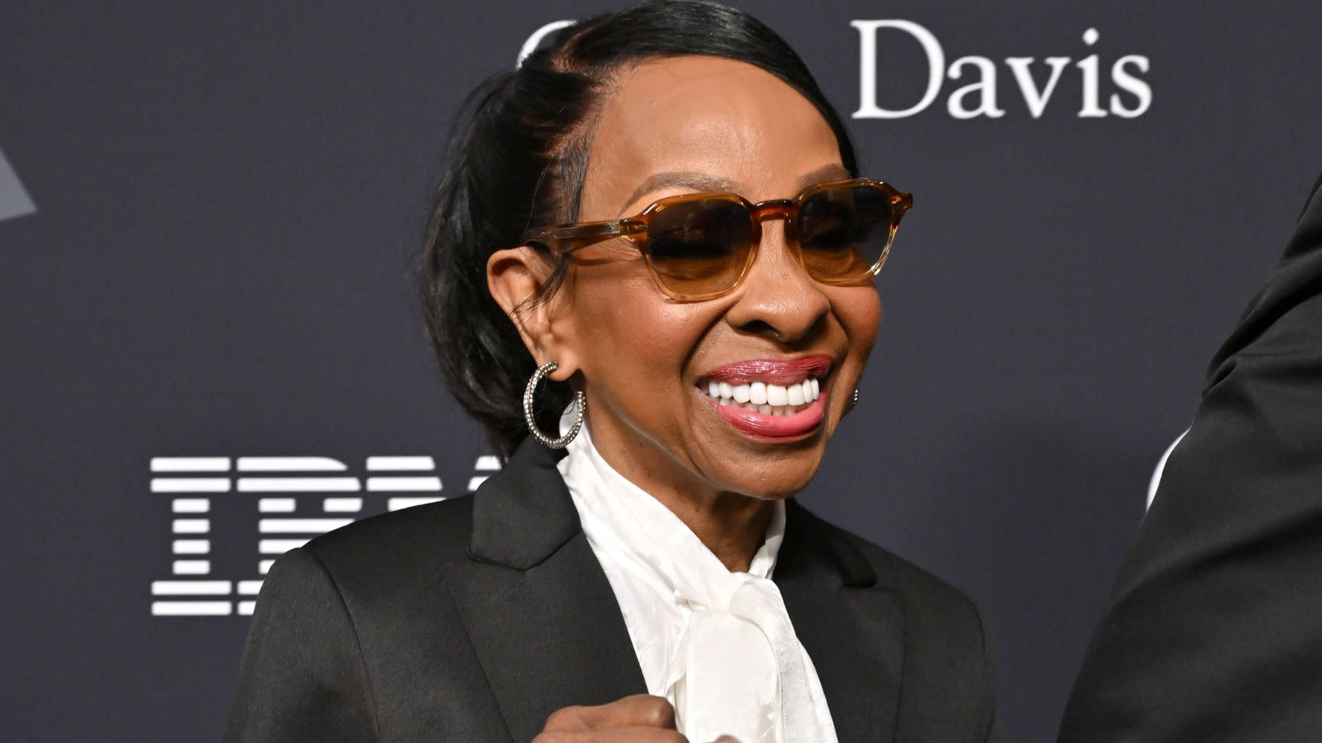 Gladys Knight Says She Will 'Continue to Tour' Through The End of the Year Despite Son's Warnings