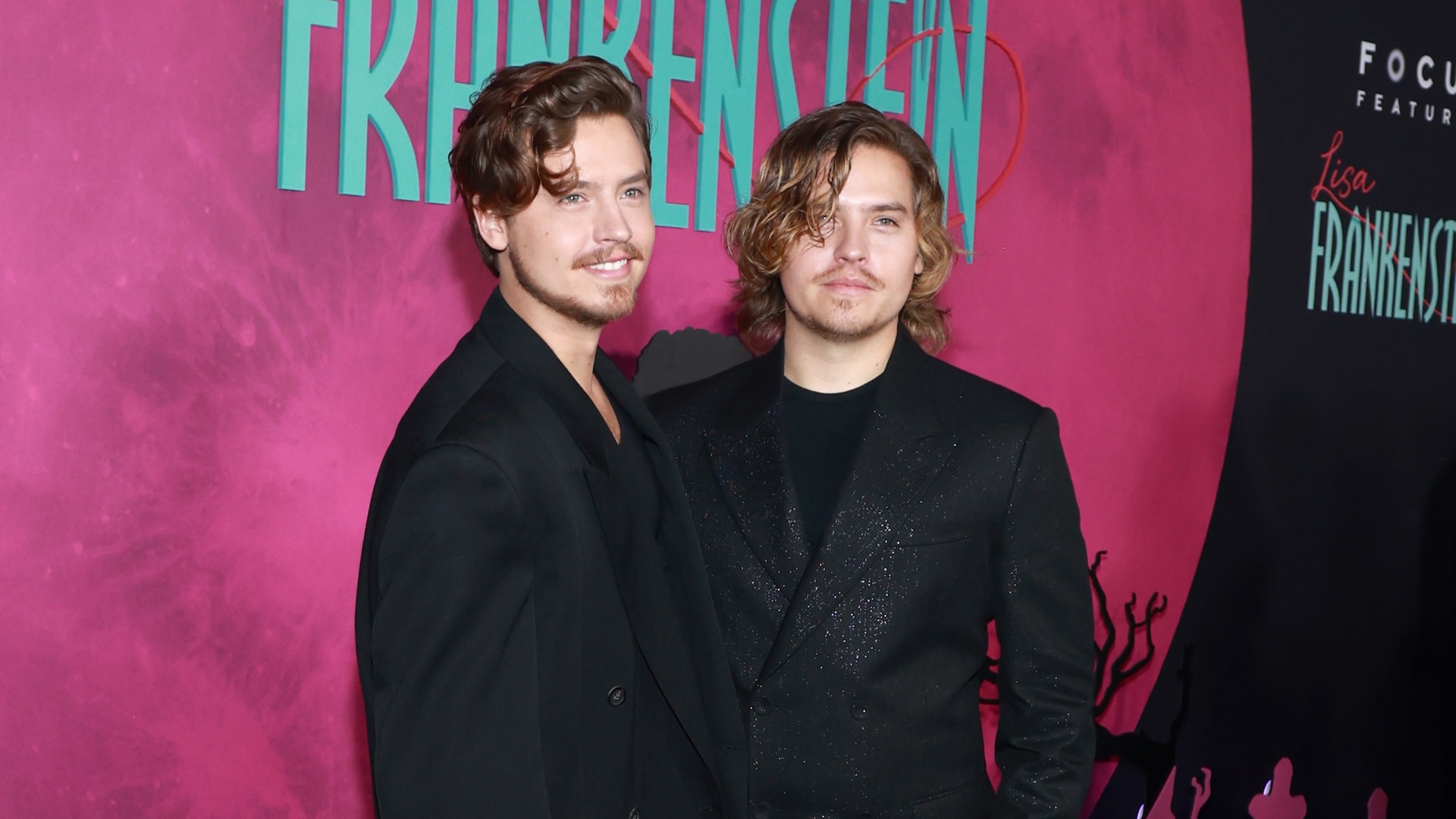HOLLYWOOD, CALIFORNIA - FEBRUARY 05: (L-R) Cole Sprouse and Dylan Sprouse attend the Los Angeles Special Screening of Focus Features' "Lisa Frankenstein" at Hollywood Athletic Club on February 05, 2024 in Hollywood, California. 