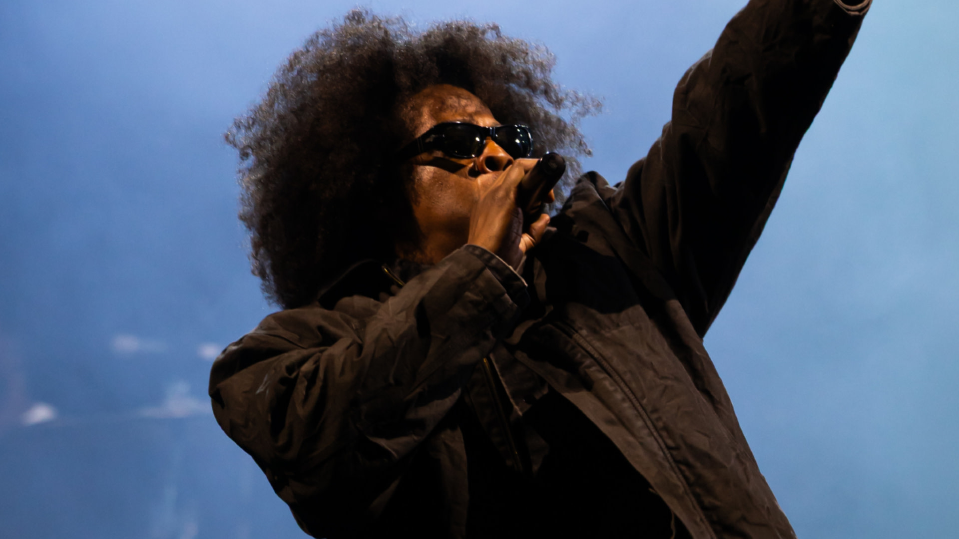 Jay-Z’s Locs Reportedly Took Four Days, Four Cecréd Bottles to Comb Out