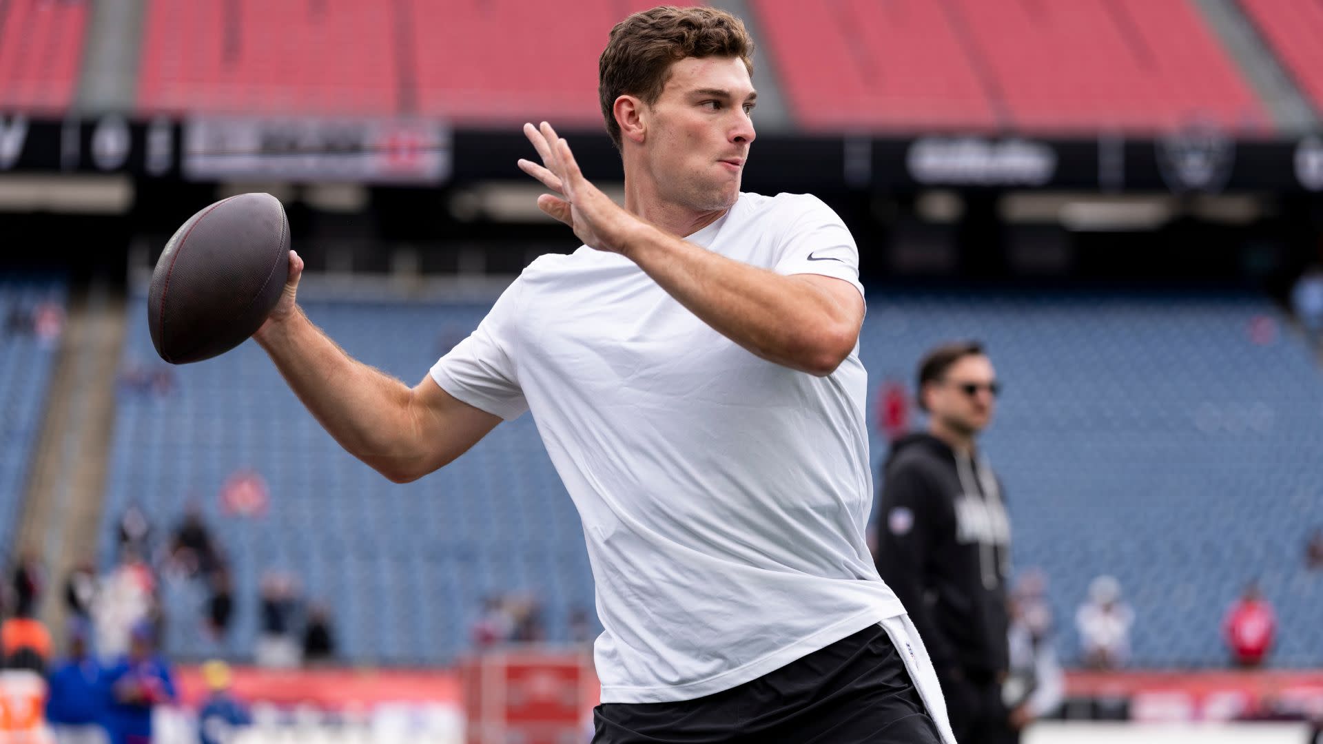 After Heisman Hype, Fernando Mendoza Makes Raiders Debut