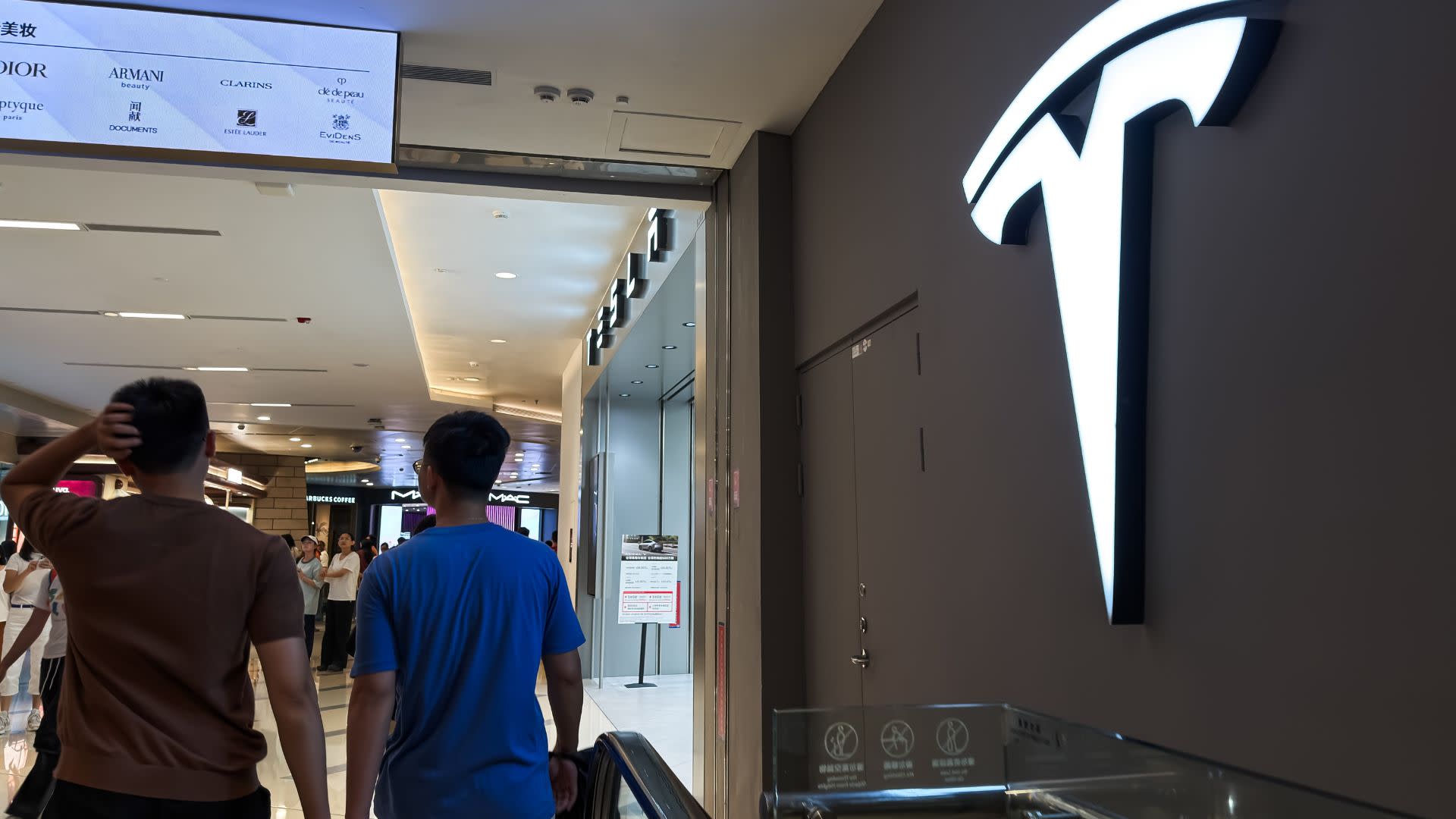 Tesla Lawyers Argue That 'N-Word' Usage is 'Acceptable' in California Racial Discrimination Trial