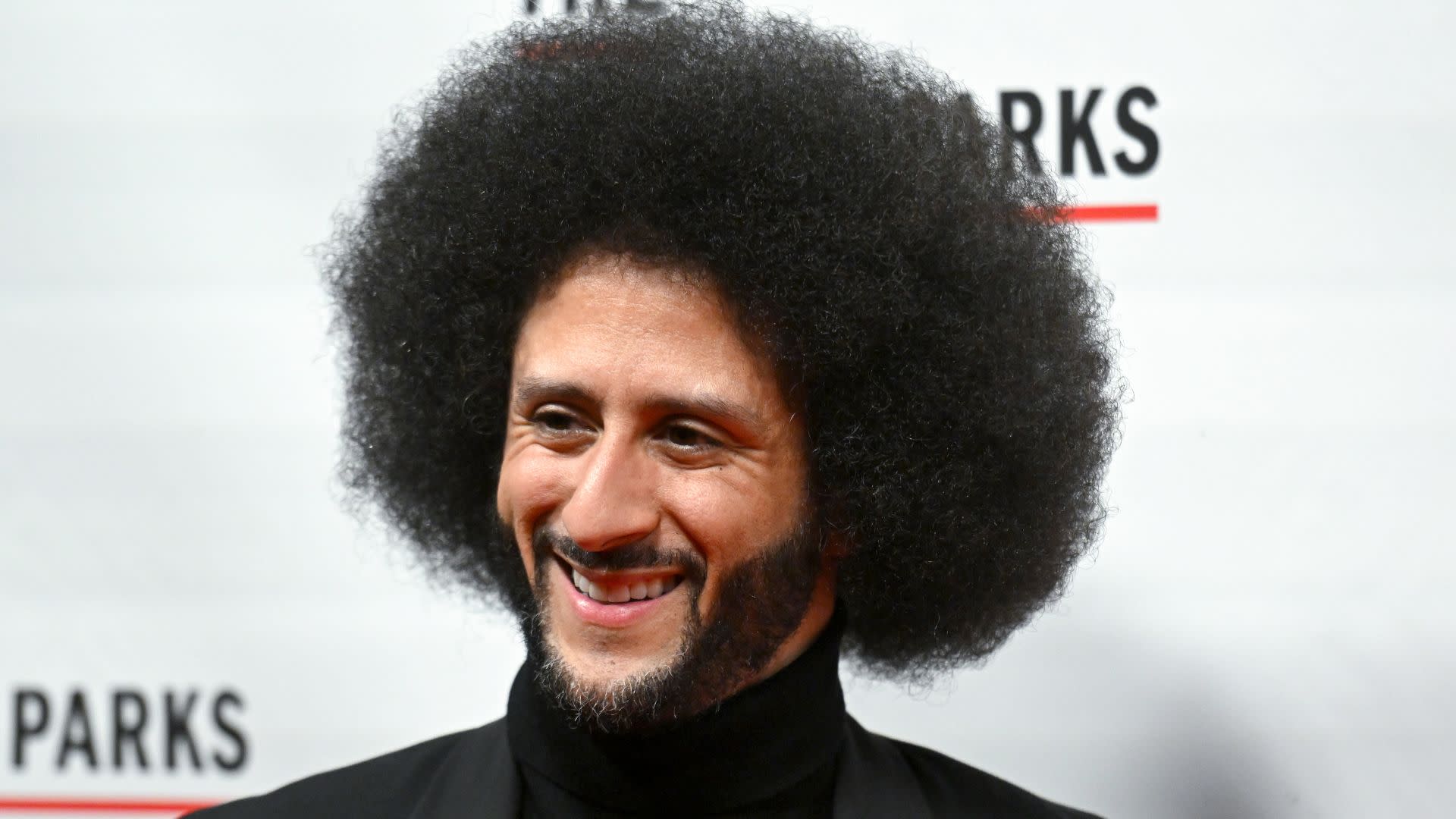 Colin Kaepernick to Receive Muhammad Ali Humanitarian Award