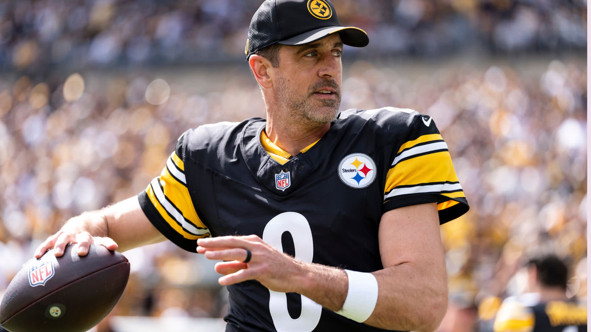 Aaron Rodgers Caught on Camera Cussing out the Steelers Sideline