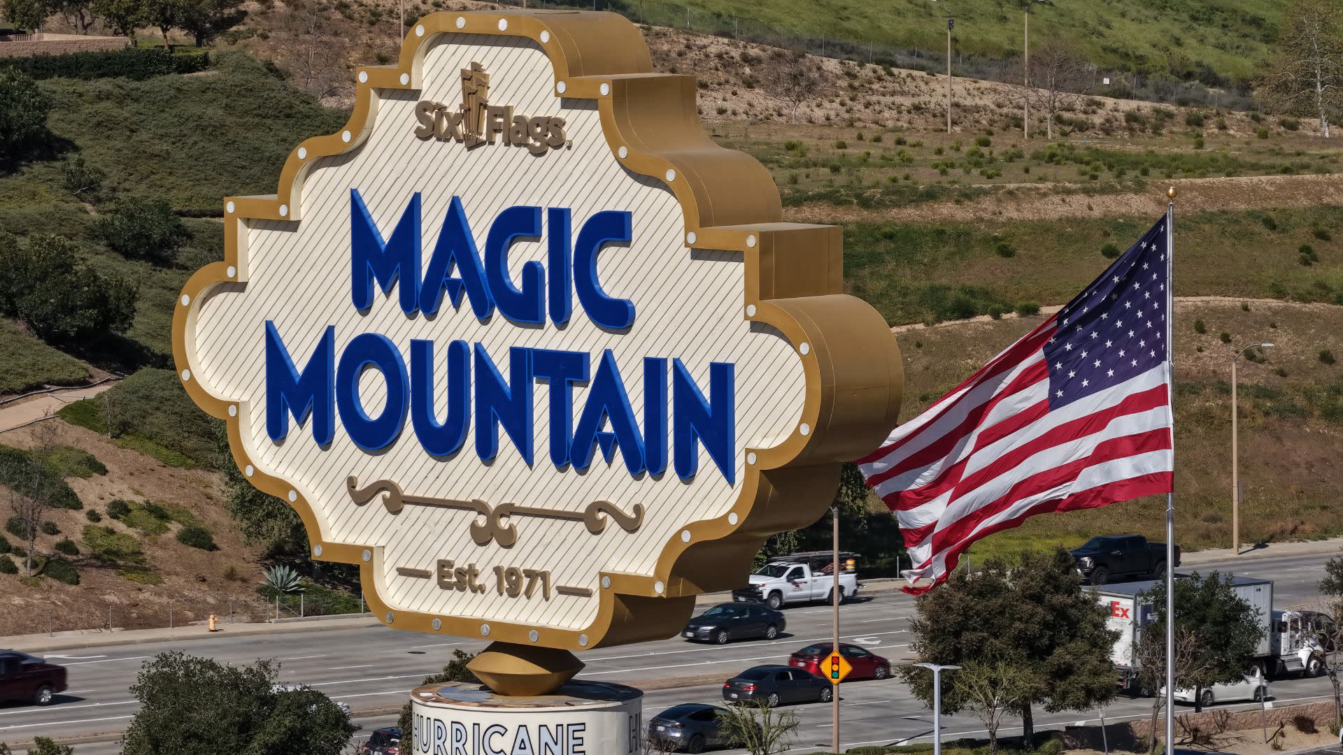 Six Flags Magic Mountain Unveils First New Thrill Glider Amid Roller Coaster Controversy