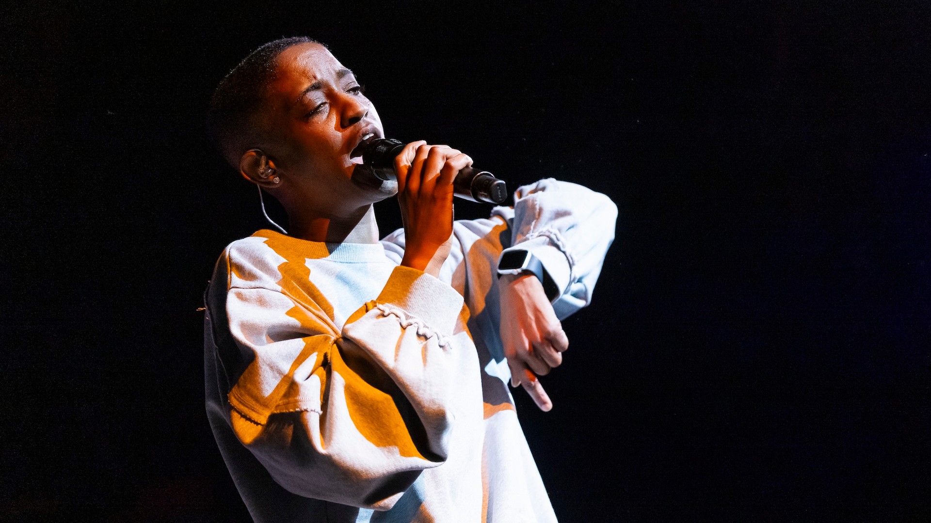 STERLING HEIGHTS, MICHIGAN - SEPTEMBER 27: Syd performs at Michigan Lottery Amphitheatre on September 27, 2025 in Sterling Heights, Michigan.