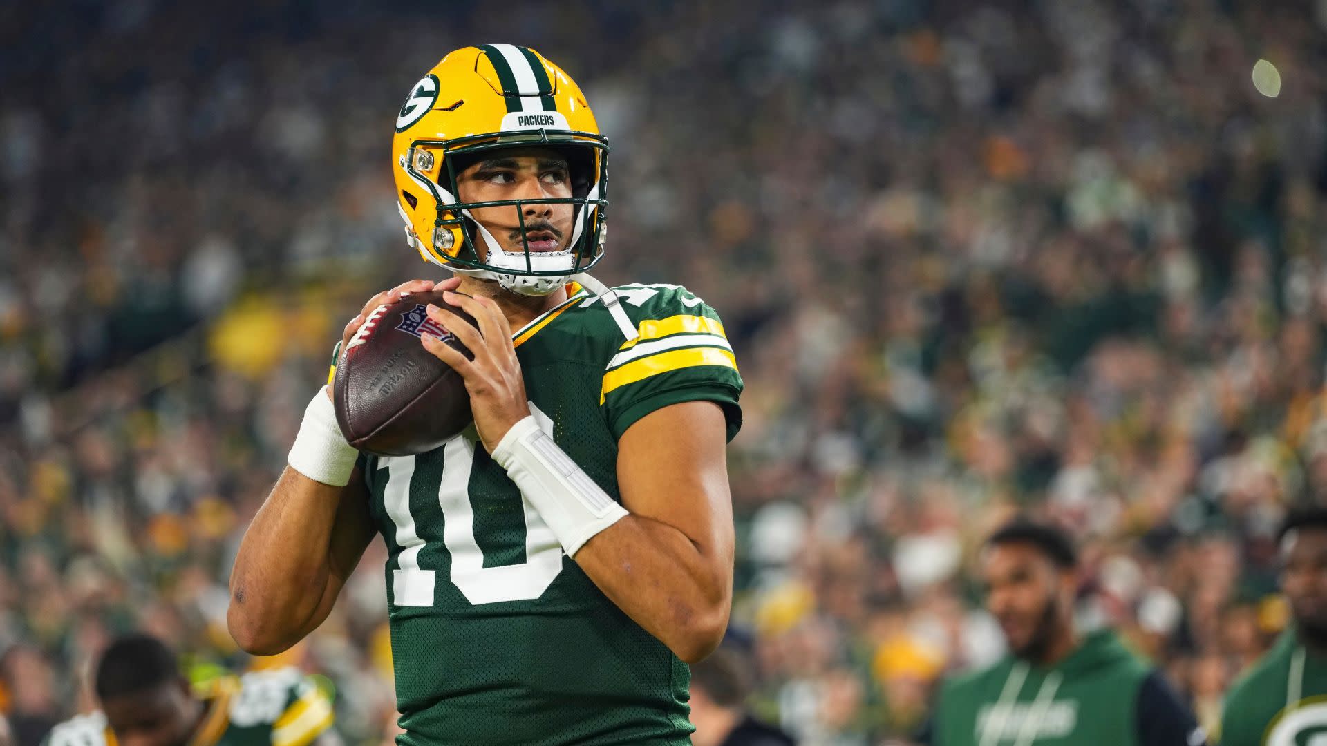 Wife of Packers QB Jordan Love Says Her Purse Was Stolen During a Game