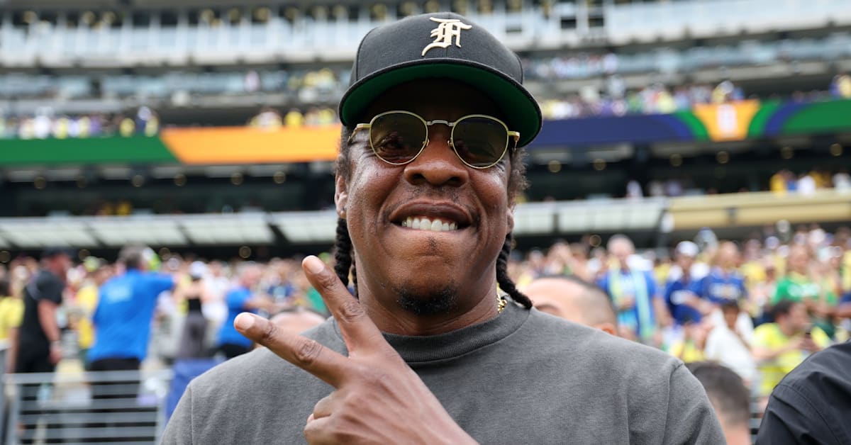 Jay-Z at Tottenham Hotspur Stadium, Night 1: Fugees, Giggs and Idris Elba Join the Party - Complex