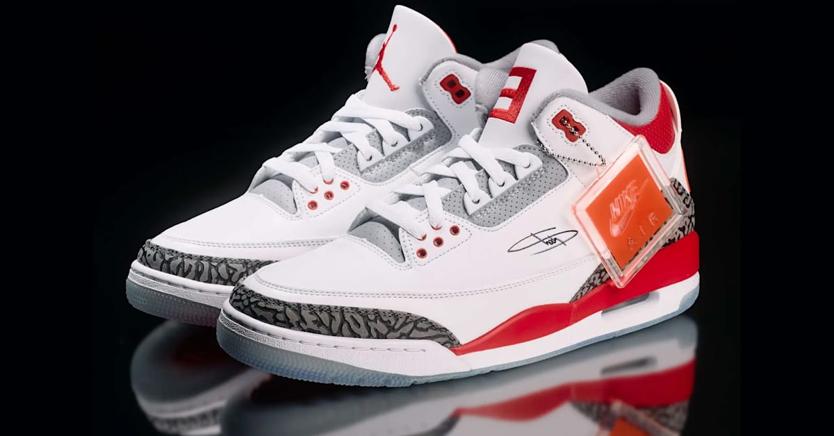 Eminem’s Sneaker Auction Raises 0,000 for the Marshall Mathers Foundation