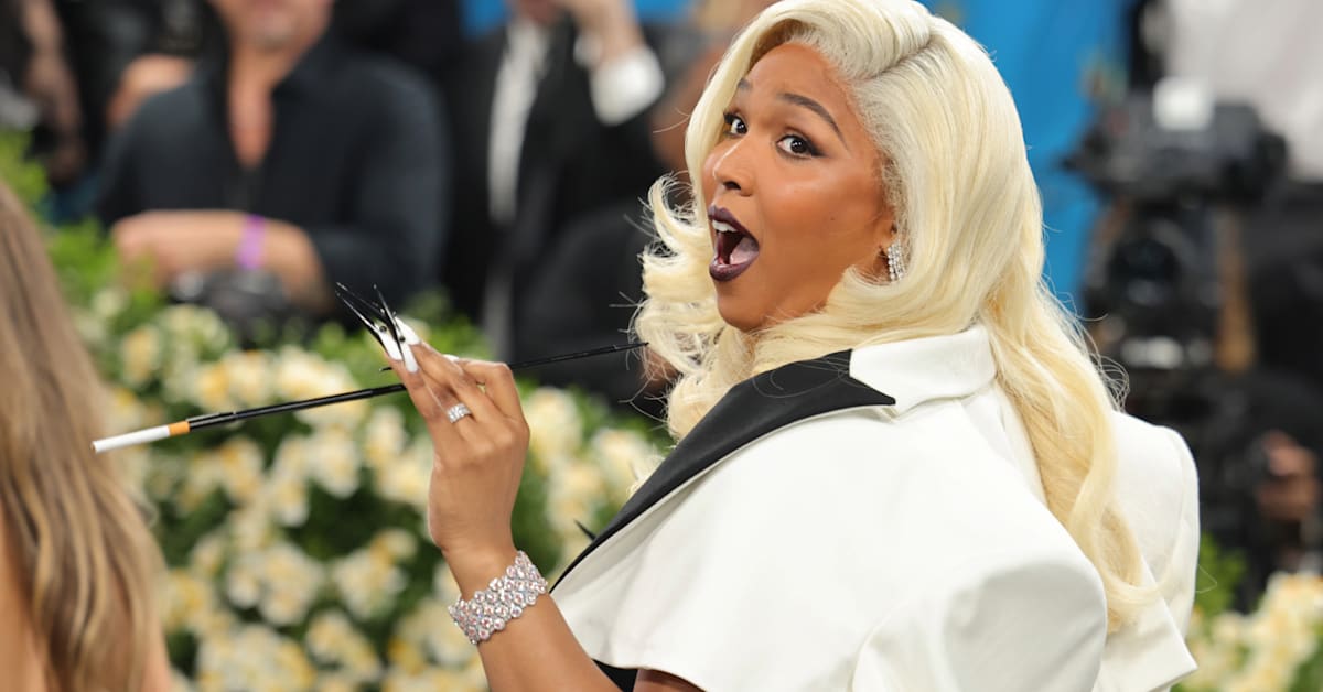 Lizzo Turned Jury Duty Into a Designer ‘Fit Check’