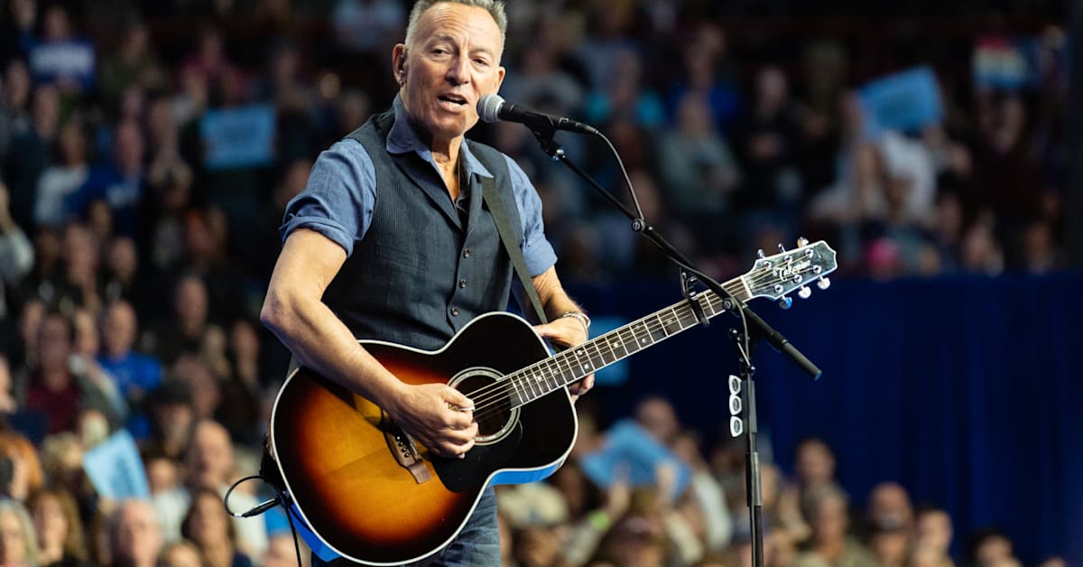 Bruce Springsteen Reunites With E Street Band for ‘Land of Hope and ...