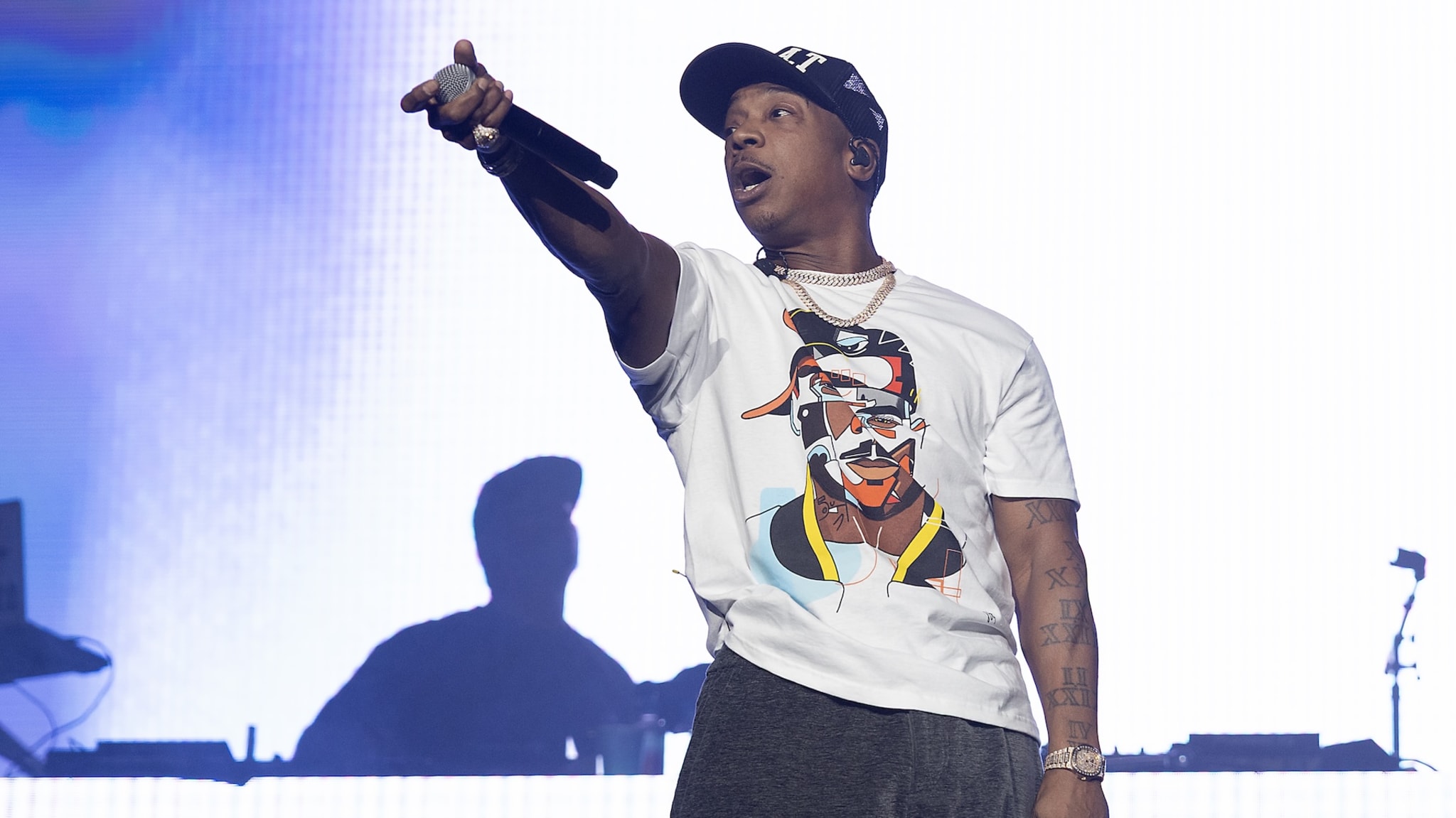 VANCOUVER, BRITISH COLUMBIA - APRIL 24: Ja Rule opens for Nelly at Rogers Arena on April 24, 2025 in Vancouver, British Columbia, Canada. 