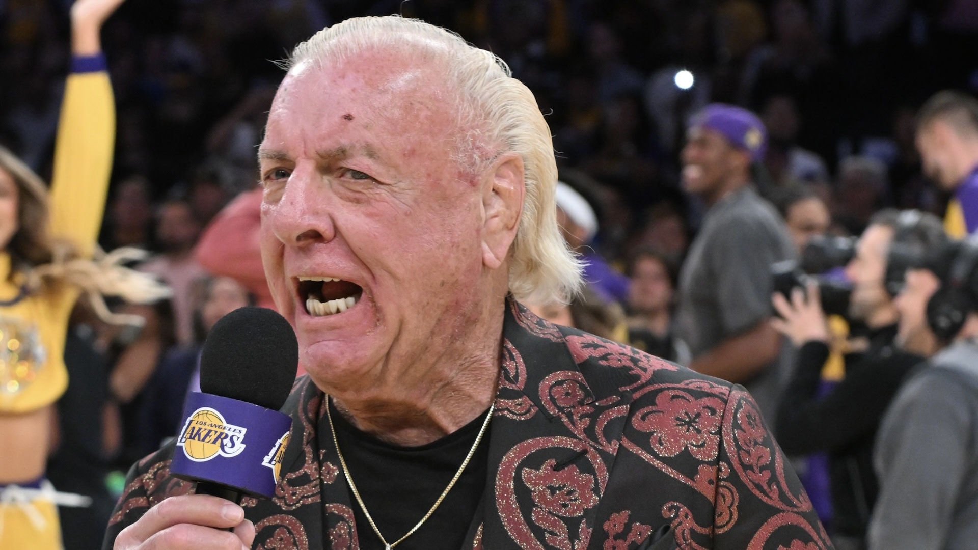 <div>Ric Flair Shuts Down Cancer Rumors: 'I’m Sorry People Have Been Misled'</div>