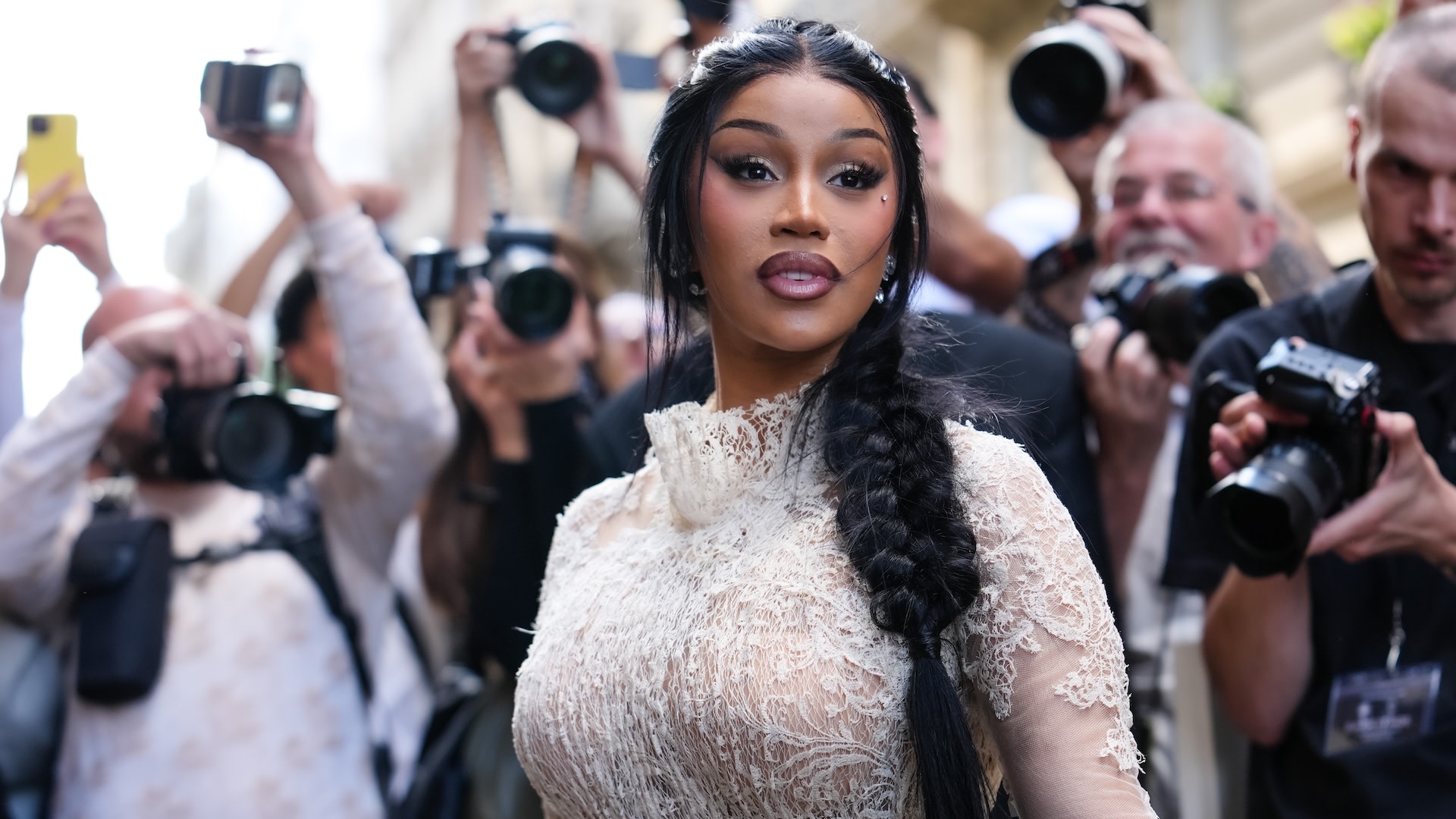 <div>Cardi B Shuts Down Pregnancy Rumors: 'Don't Put That Sh*t On Me'</div>