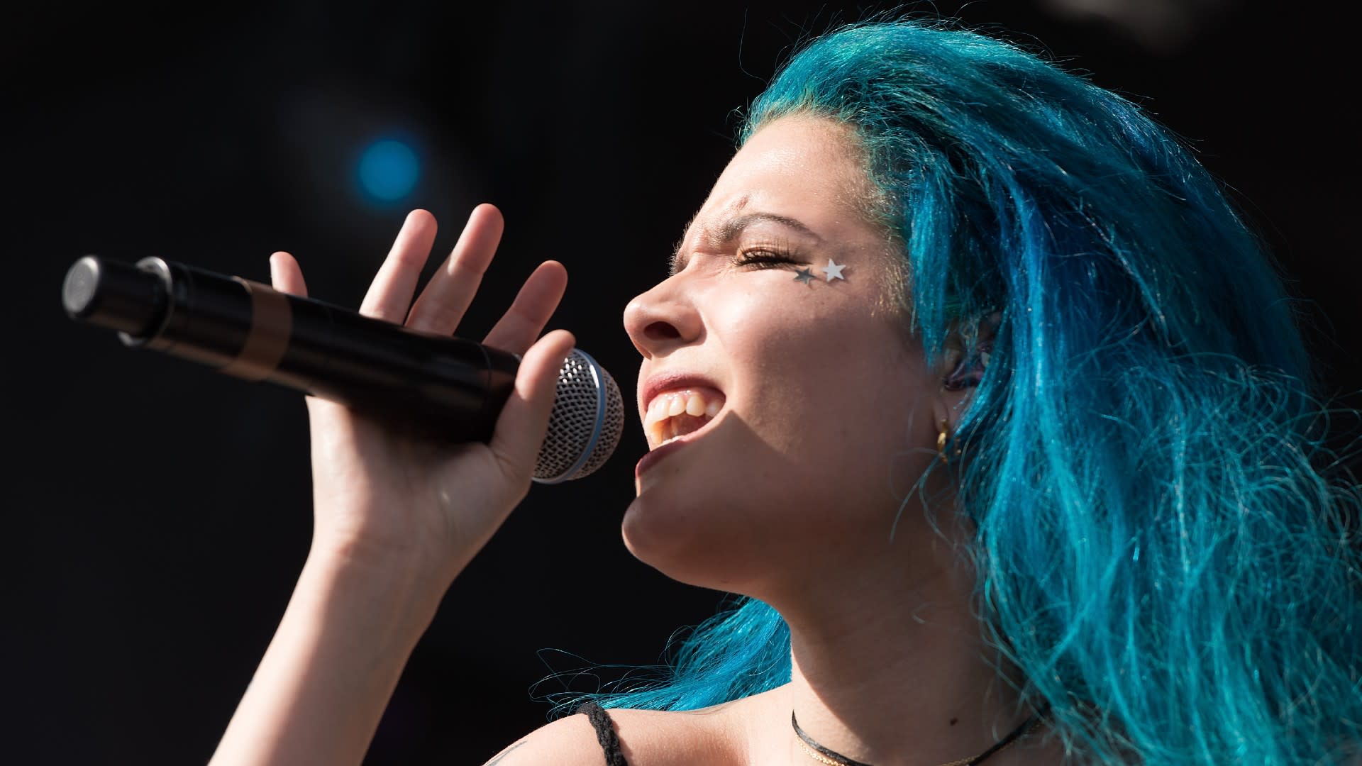 <div>Halsey Announces These 'Badlands' Favorites Are Finally Getting Videos 10 Years Later</div>