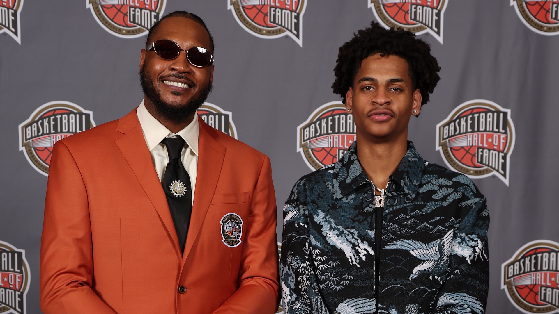 Carmelo Anthony Says He’s a ‘Proud Dad’ After Son Kiyan Makes College Debut