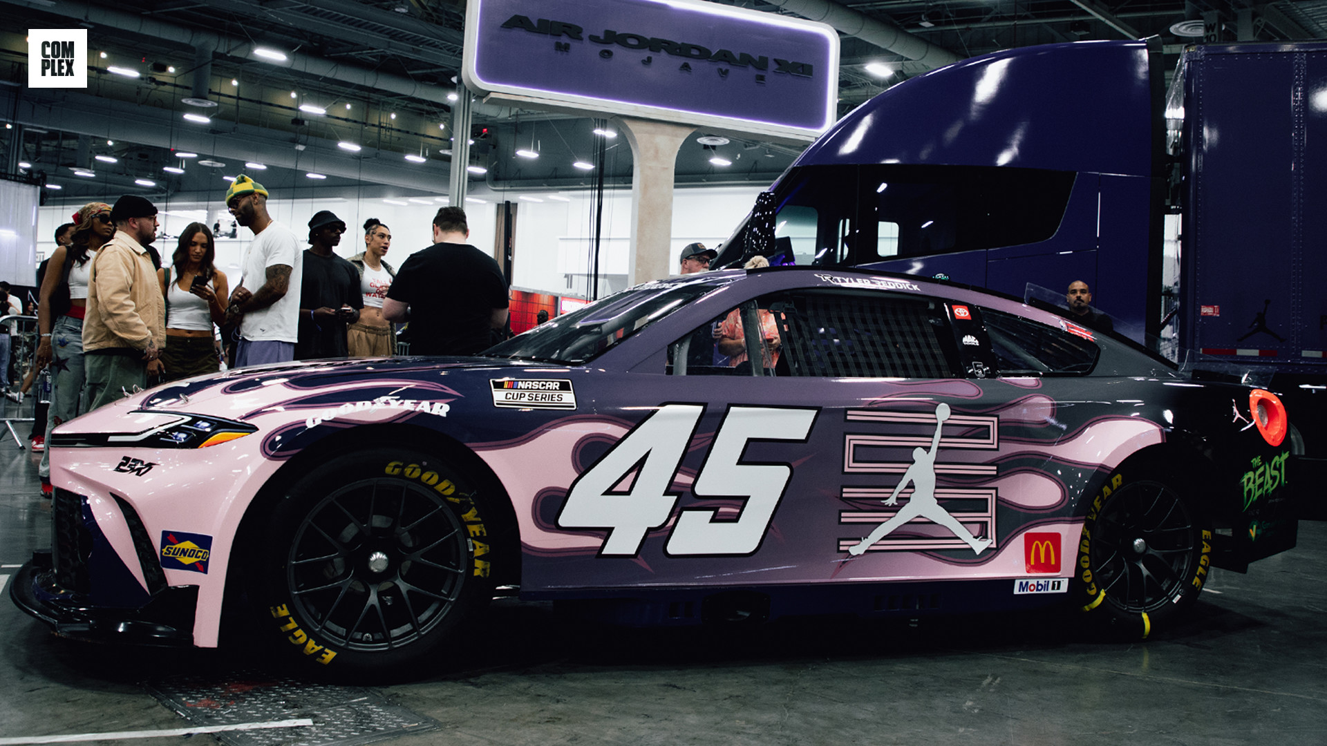 Jordan Got the Sneaker of the Year Win & Dropped Four AJ 11s at ComplexCon