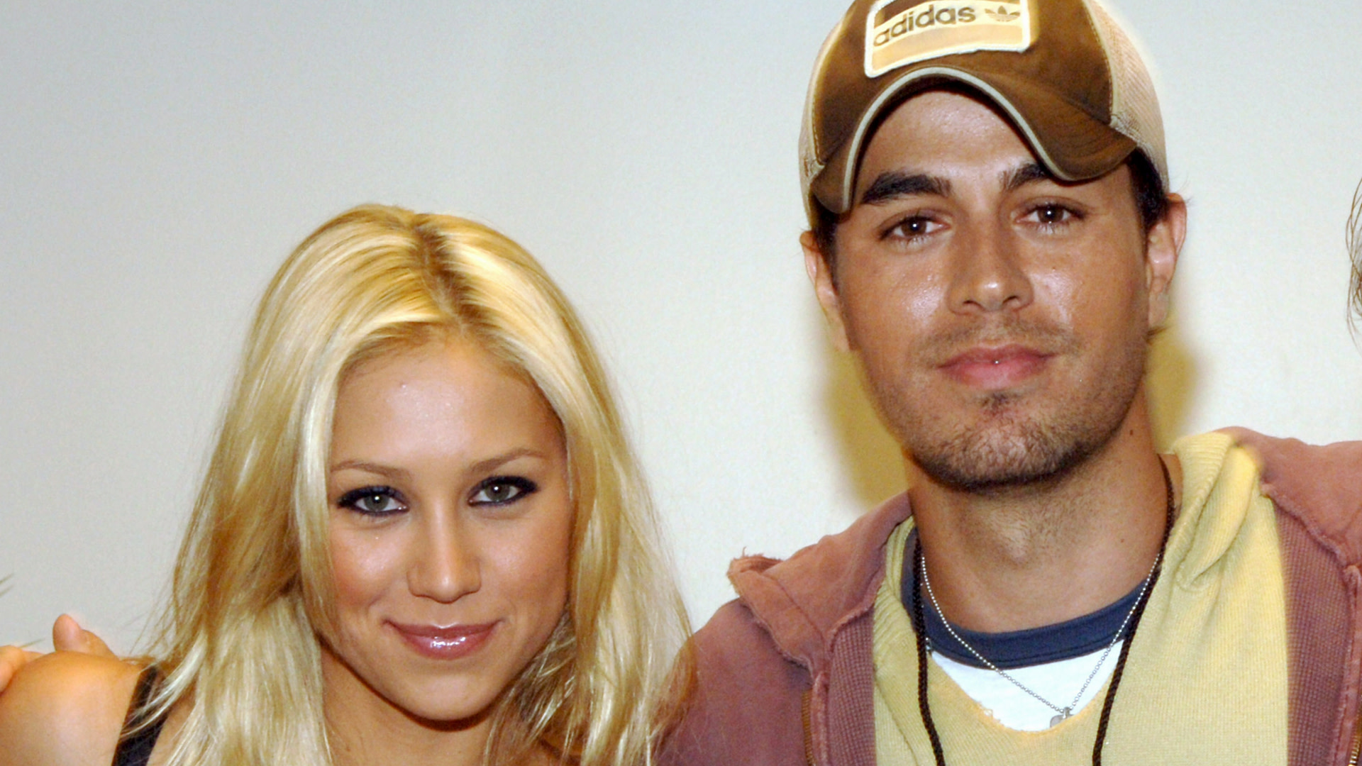 Enrique Iglesias and Anna Kournikova Announce the Birth of Their 4th Child